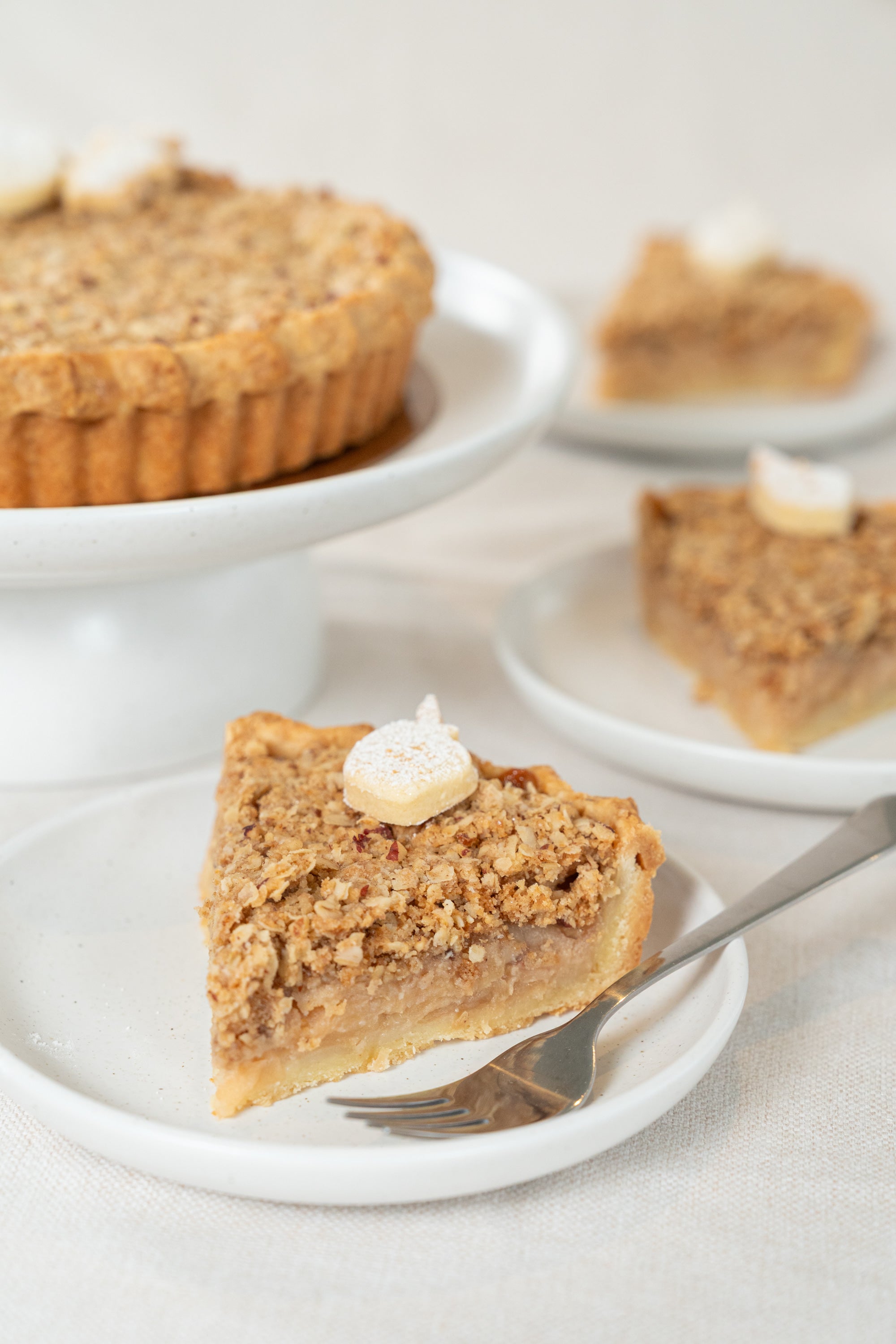 Apple Pecan Crisp Crumble Pie.