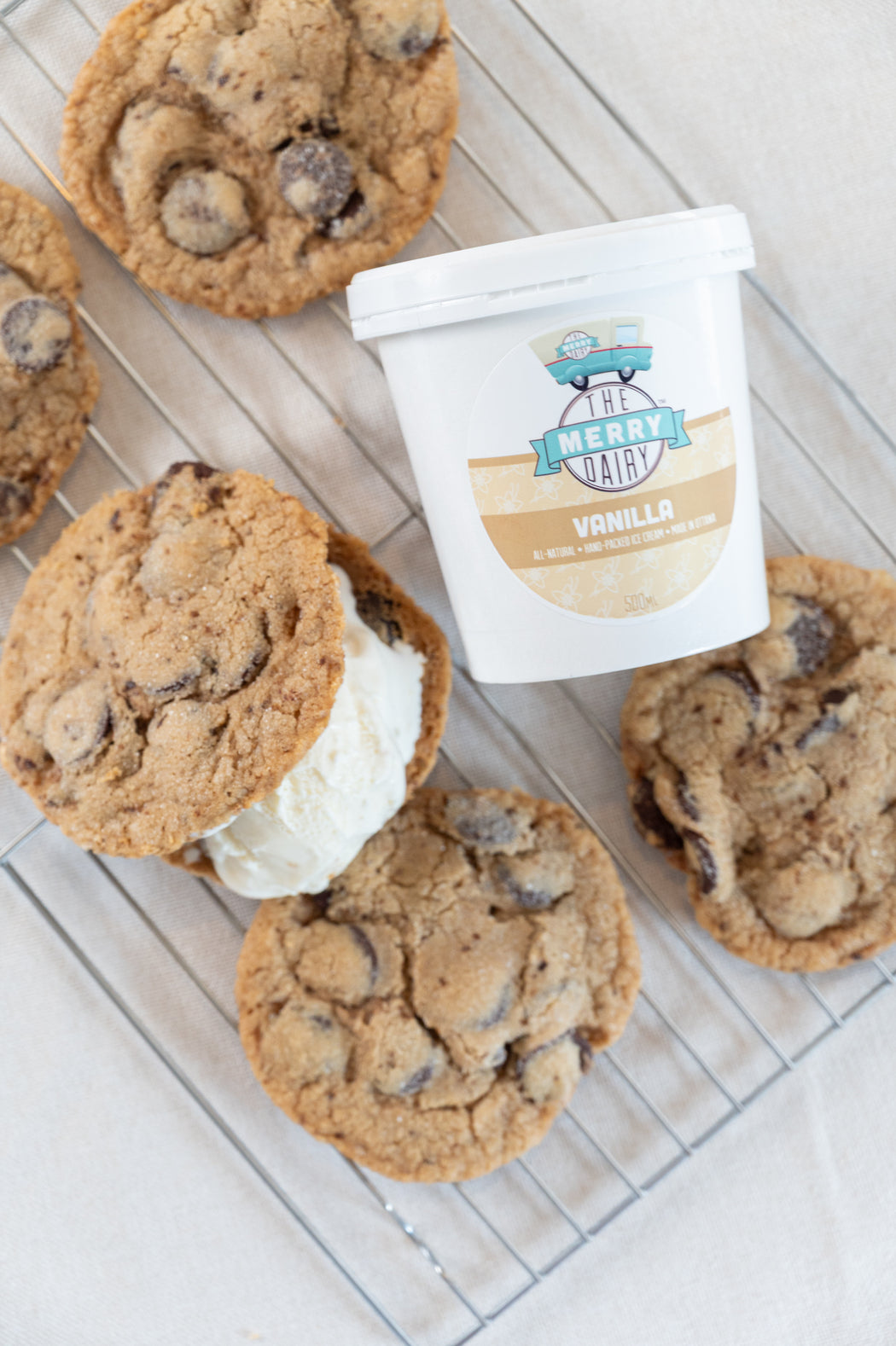 Mocha Cinnamon Chocolate Chip Cookies and The Merry Dairy Vanilla Ice Cream.